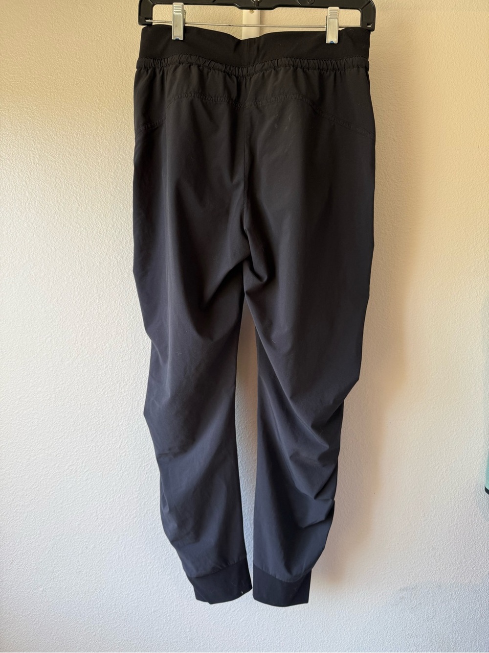 Athleta Black Ruched Drawstring Joggers - Picture 5 of 9